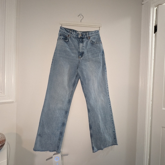 ZARA - HiRise Wide Leg Jeans - Picture 11 of 12